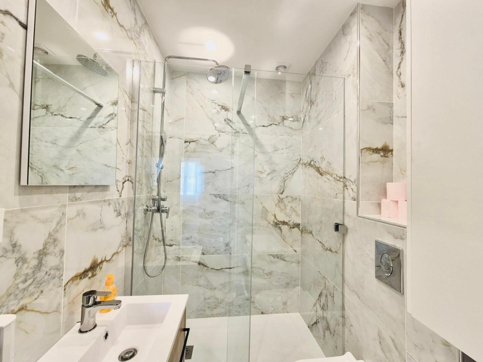 2 Bedroom Flat Cannes Center La Croisette Banane Bagian luar foto